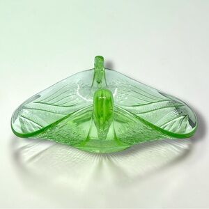 Fenton Uranium Vaseline Green Glass Double Handled Swan Bowl Candy Dish Glows